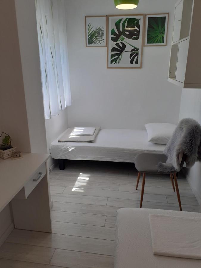Apartments Tanya 希贝尼克 外观 照片